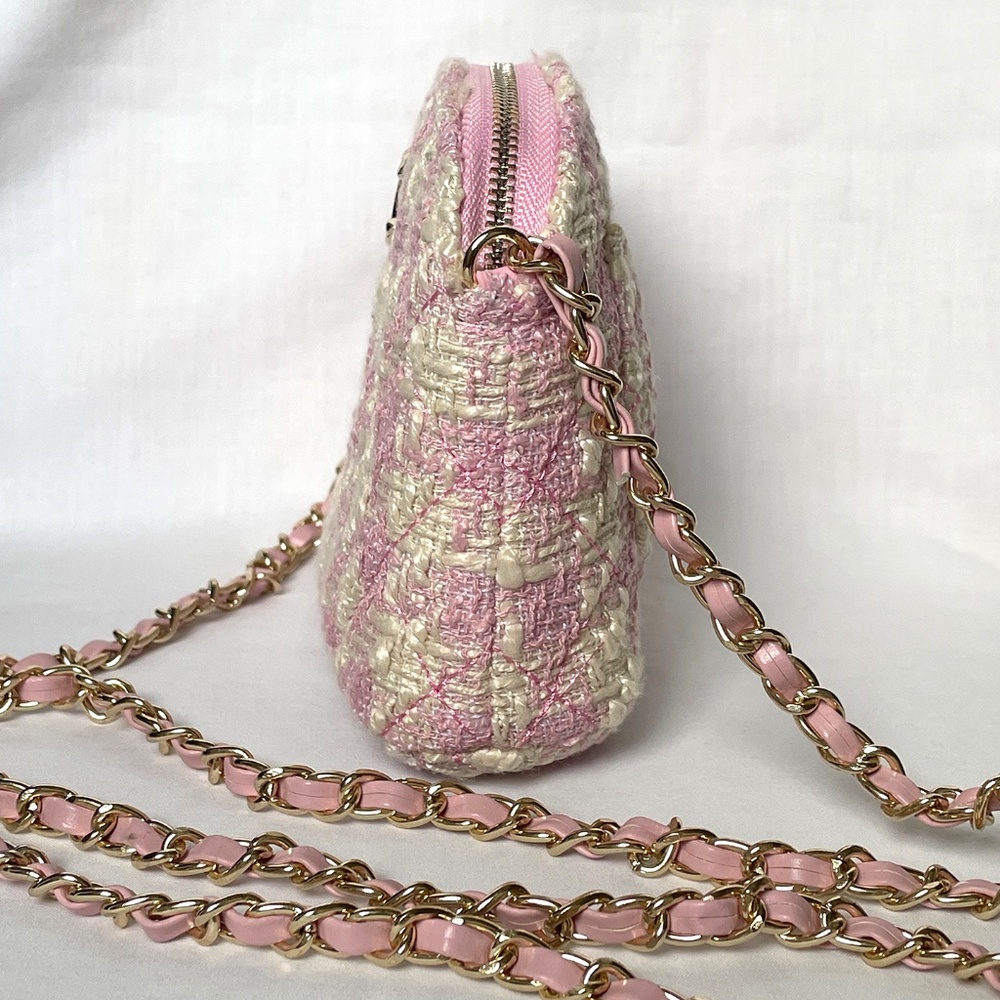 NEW CC Pink Tweed Crossbody Bag - Picture 4 of 11